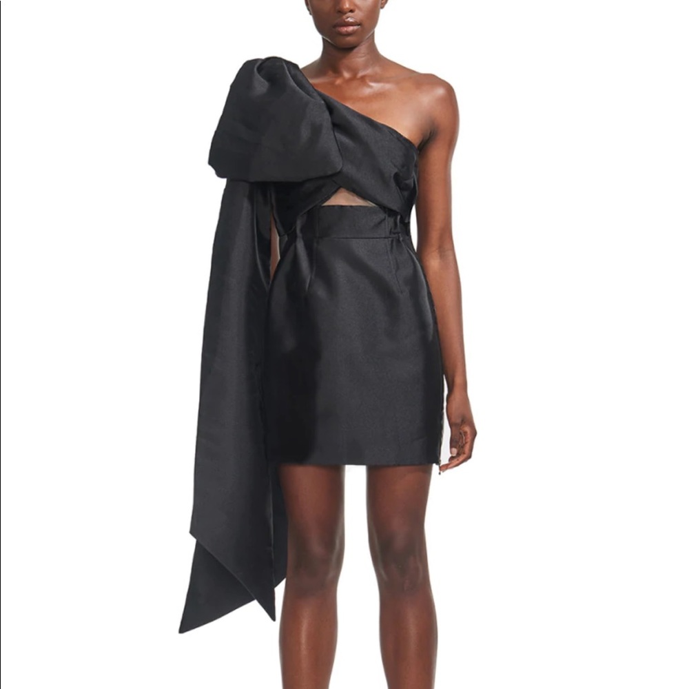 Toccin Black Bow One Shoulder Dress NWT Size 6